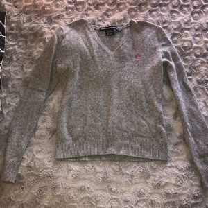 Gently used fitted sweater
